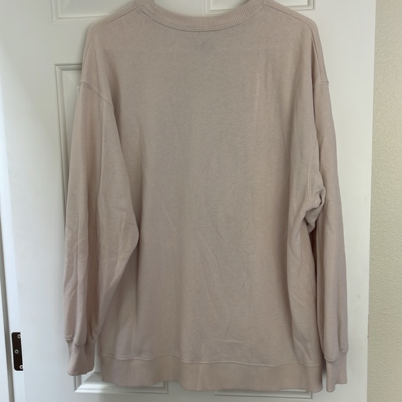 Hollister Flower Fest Sweatshirt 🌸 - Picture 3 of 4